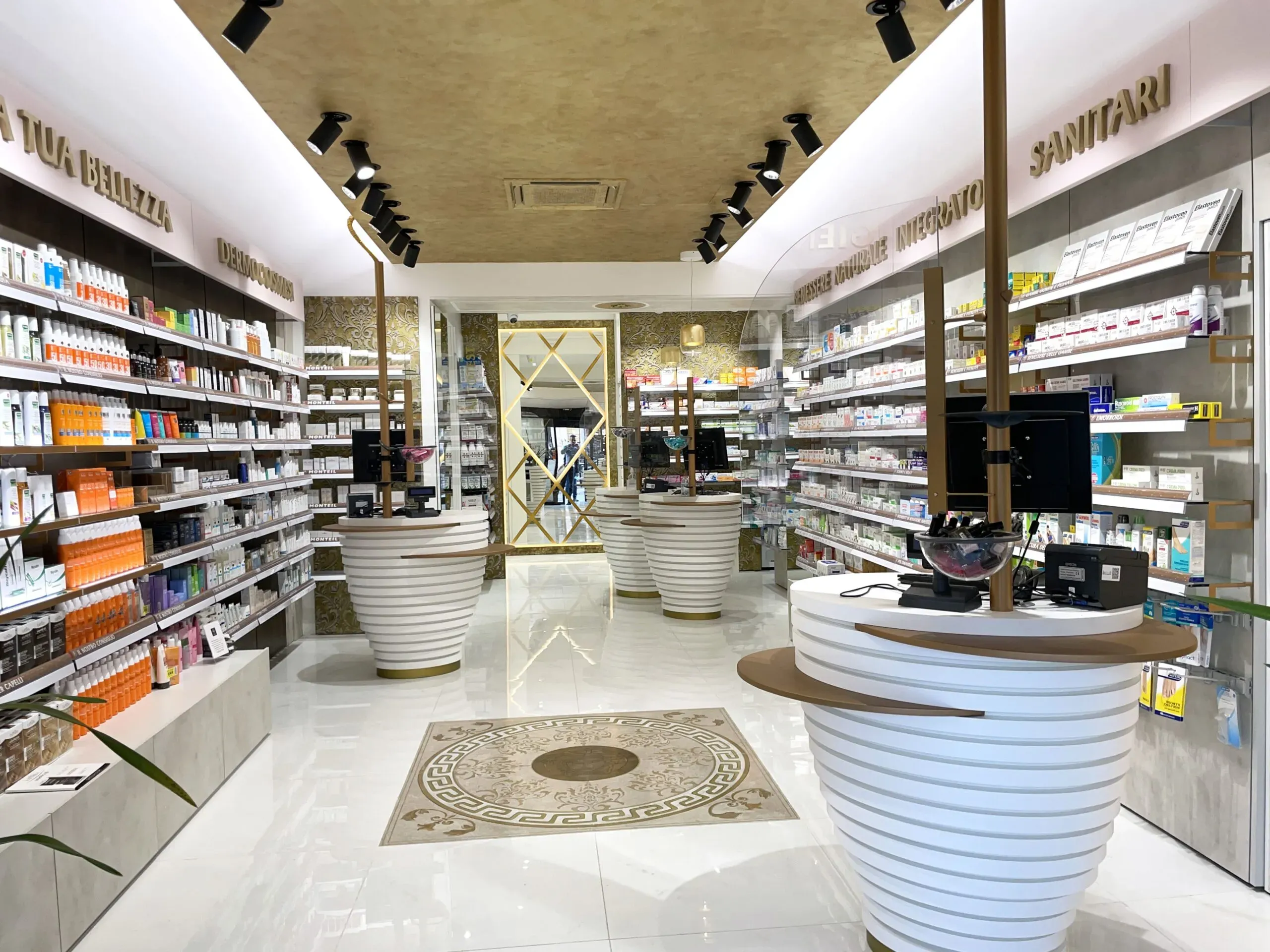 Restyling farmacie Farmacia Donzella Sanremo